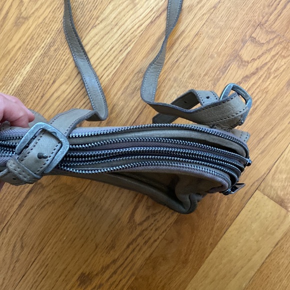 Liebeskind crossbody bag - Picture 6 of 10